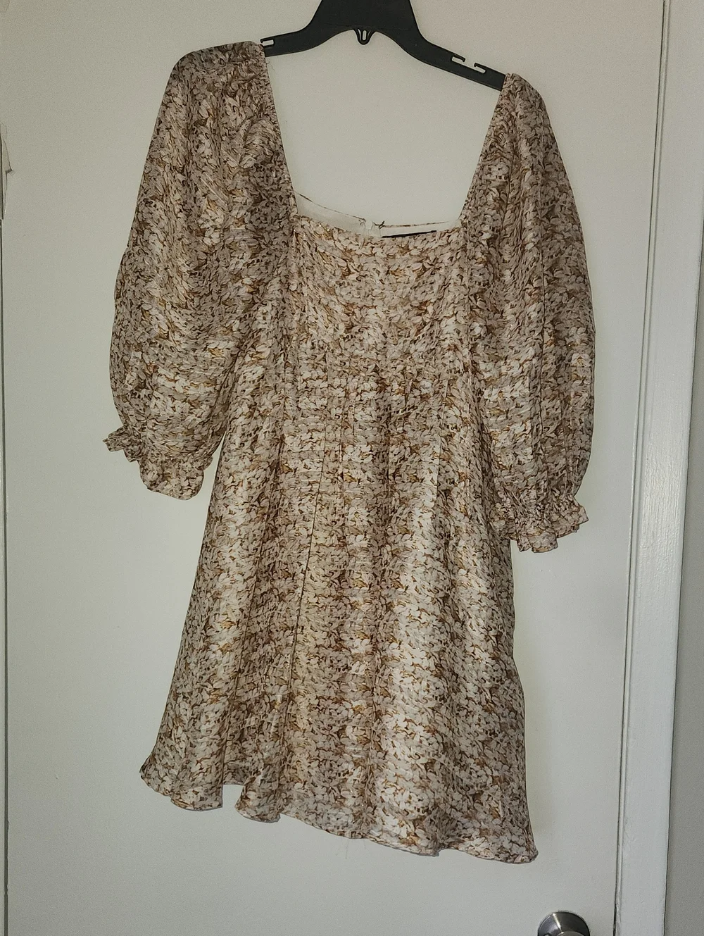 Anna Grace Cream and Brown Floral Puff-Sleeve Mini Dress